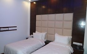 Kamakshi Residency By Royal Collection Hotel & Resorts Tapovan 3* India