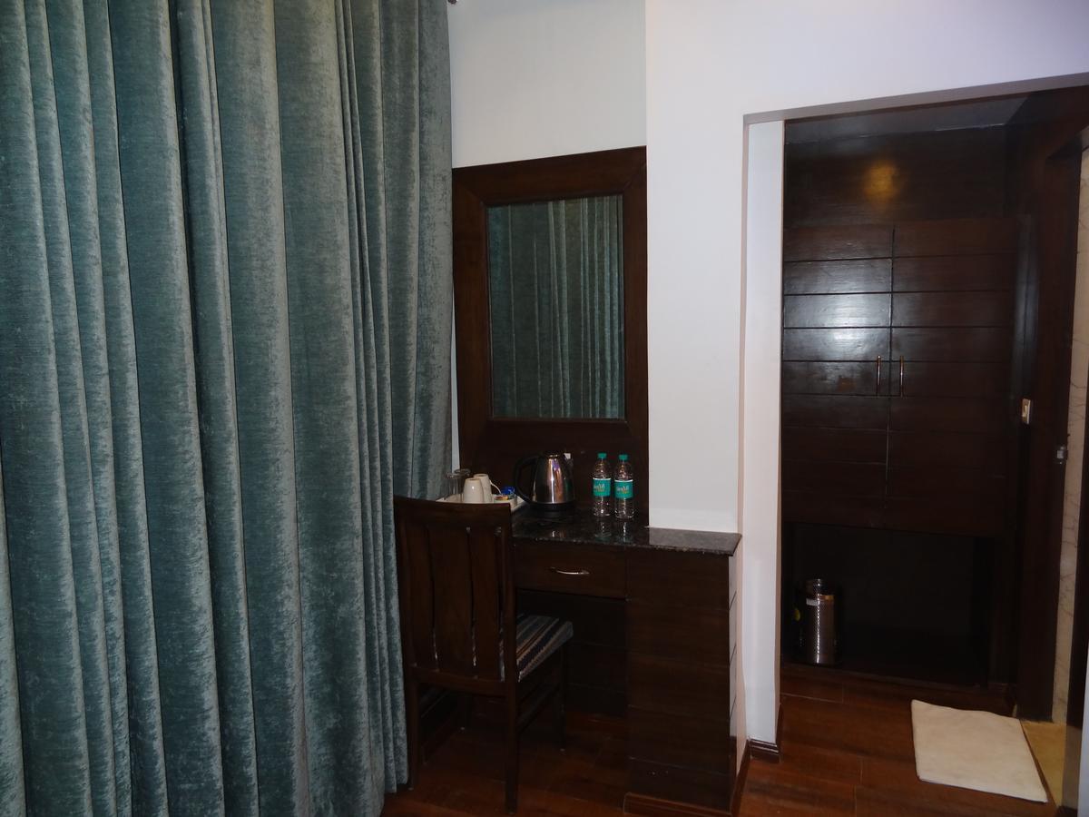 Kamakshi Residency By Royal Collection Hotel & Resorts Tapovan Exterior photo
